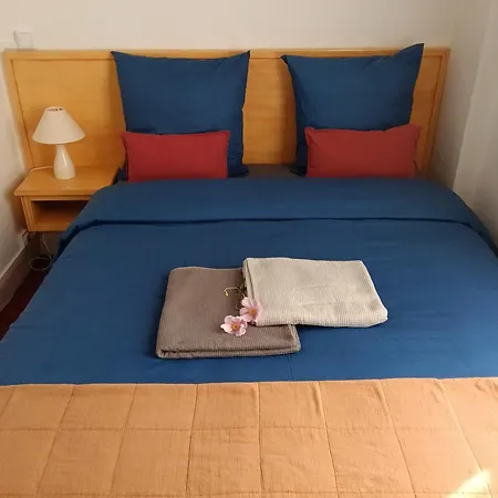 Sur La Route Touristique Du Champagne Lägenhet